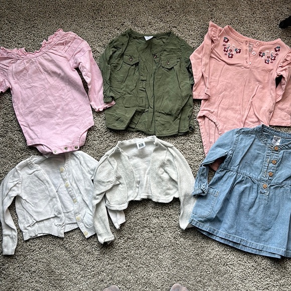 Carter's Other - Six piece 9 months long sleeve bundle. GUC.